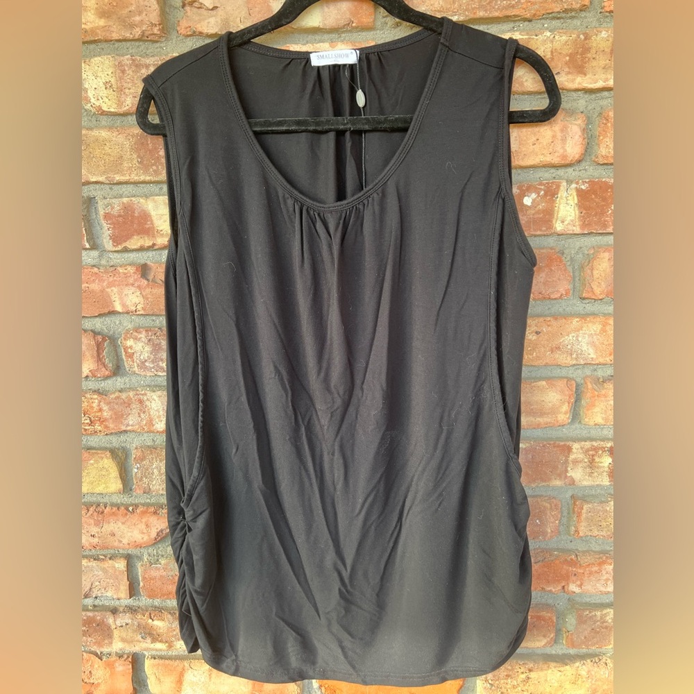 Small Show Elegant Black Sleeveless nursing top w rushed sides, 2 large opening